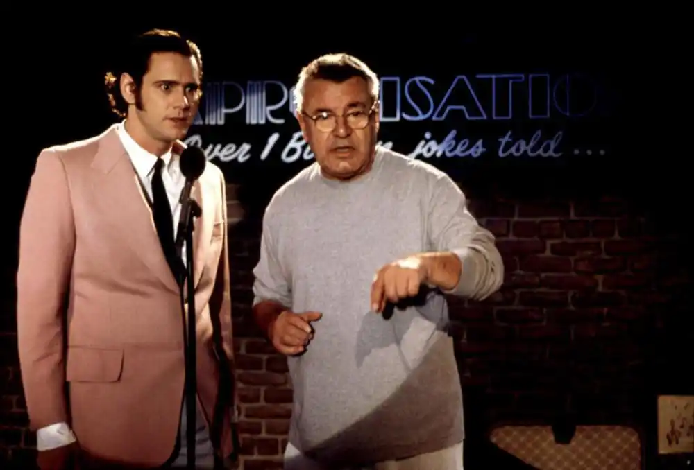 میلوش فورمن و جیم کری پشت صحنه مرد روی ماه