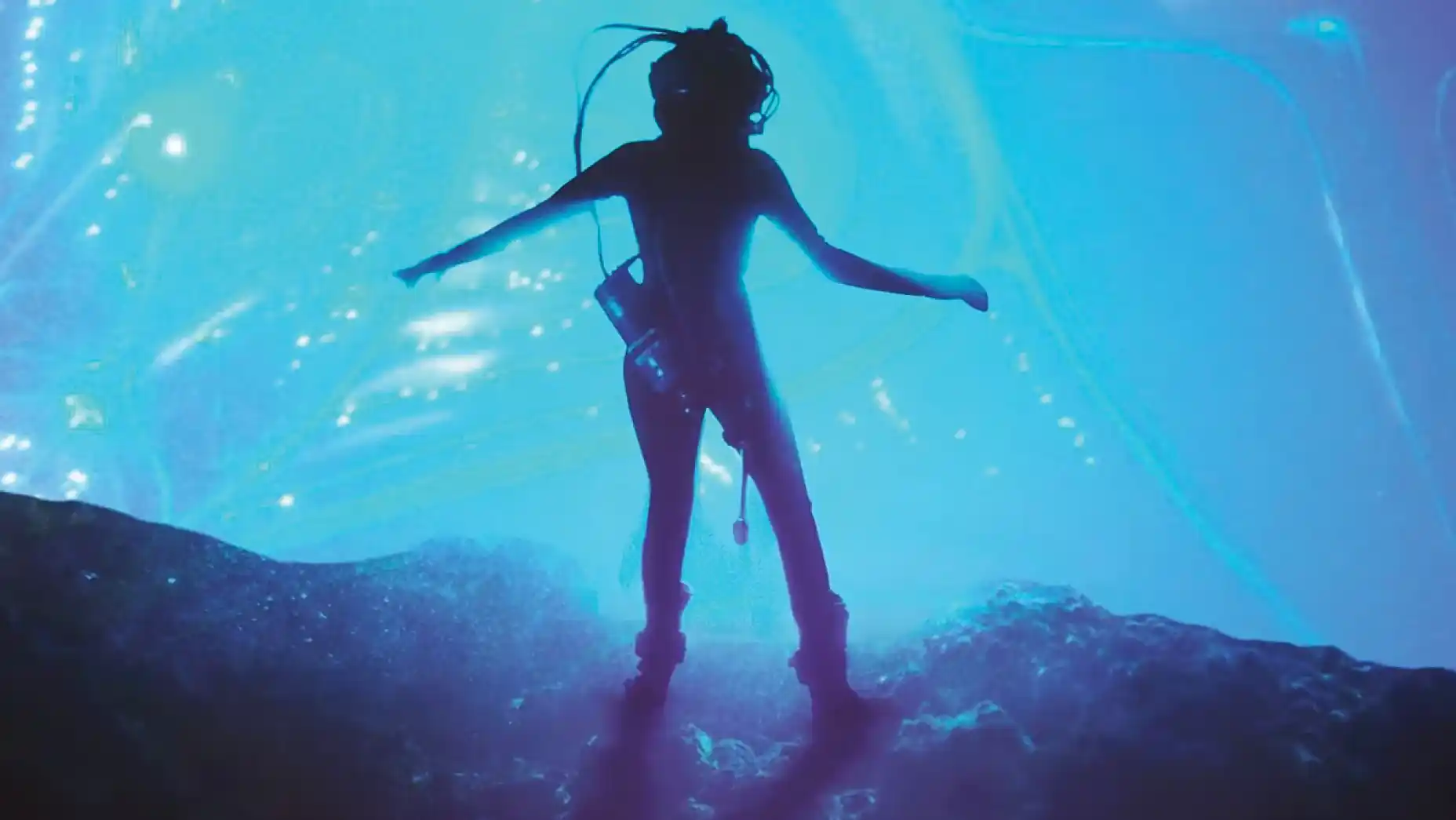 نمایی از فیلم پرتگاه The abyss